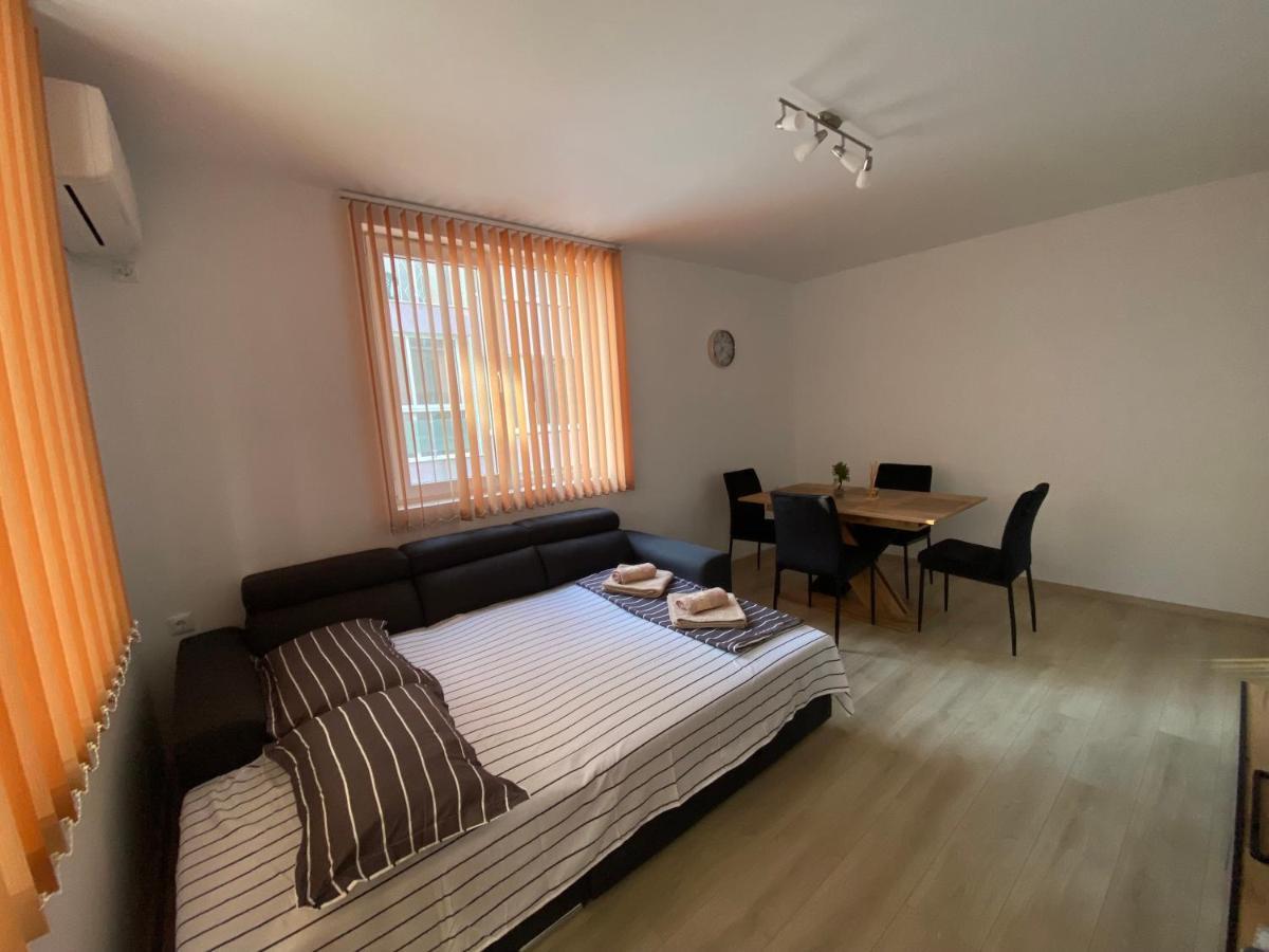 Apartamenti Eli Ahyolu Dış mekan fotoğraf