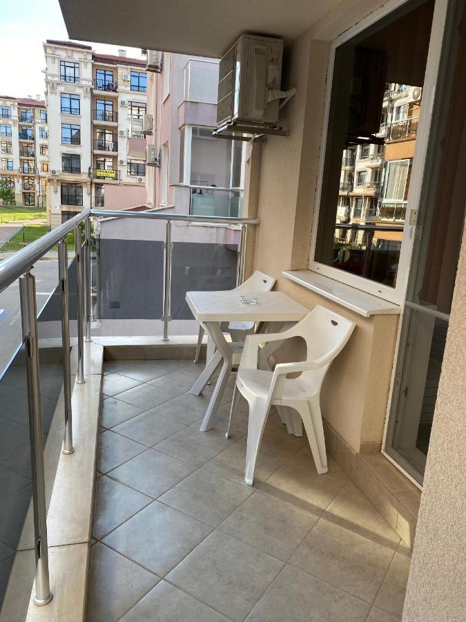 Apartamenti Eli Ahyolu Dış mekan fotoğraf