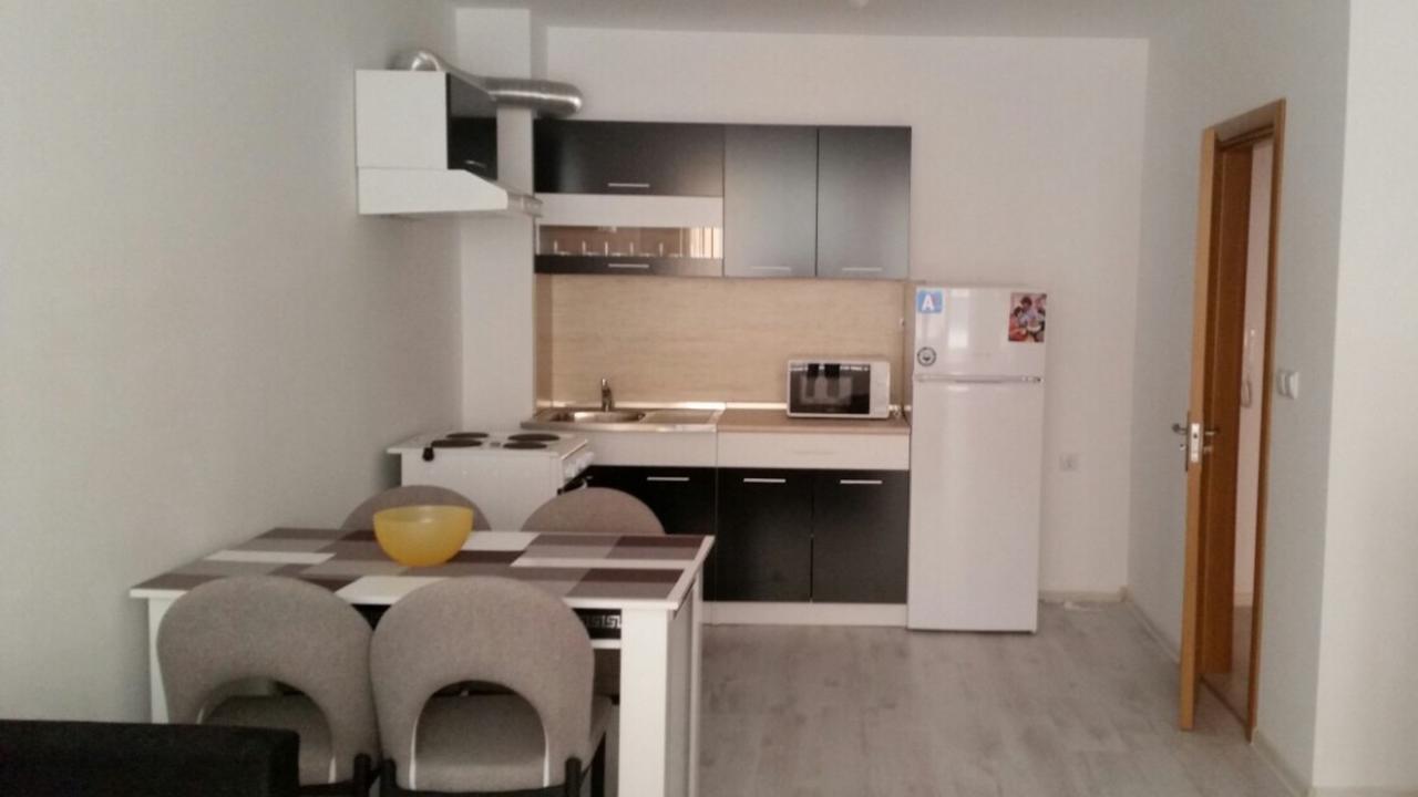 Apartamenti Eli Ahyolu Dış mekan fotoğraf